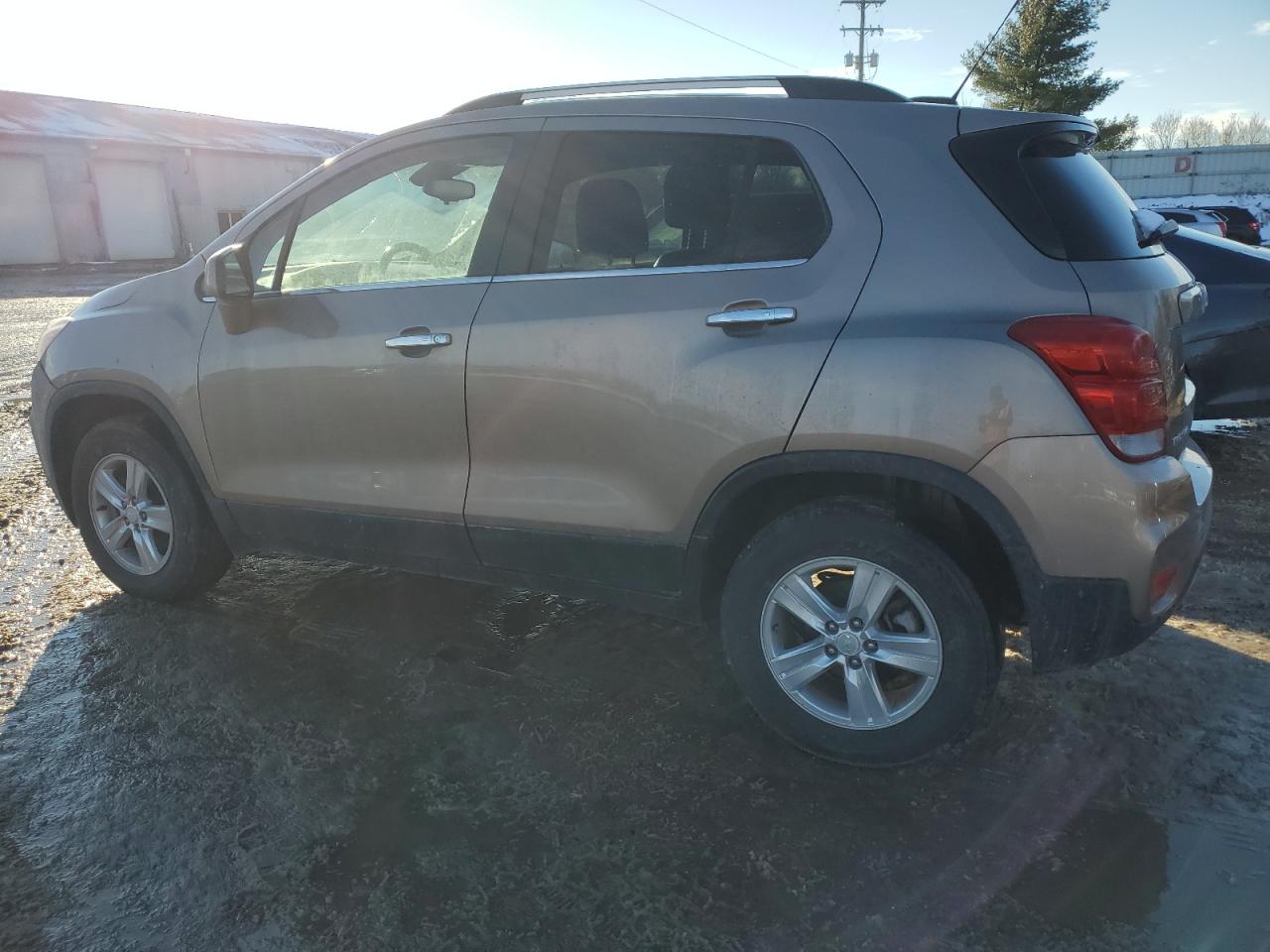 2018 Chevrolet Trax - Image 2