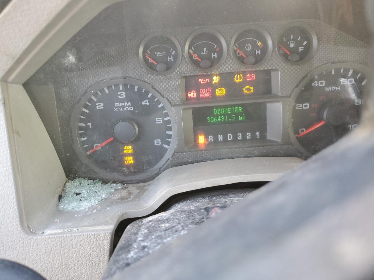 2009 Ford F250 - Image 9