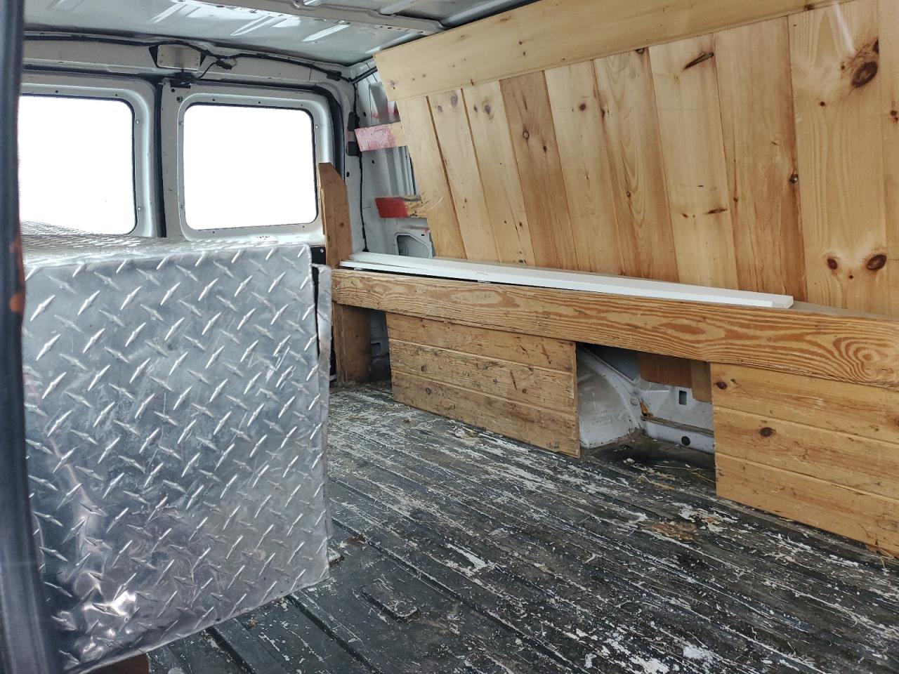 2014 Ford Econoline - Image 11