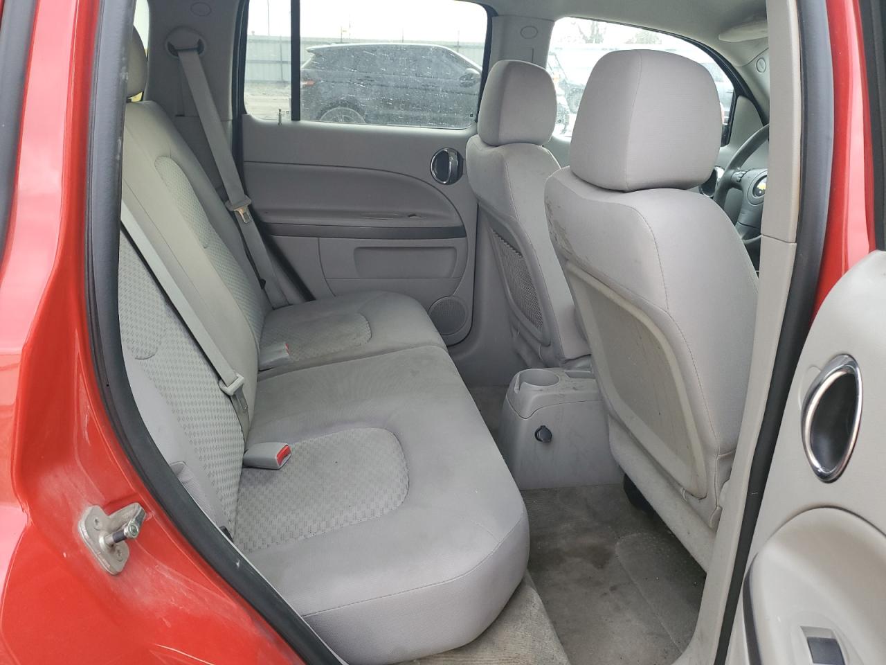 2011 Chevrolet HHR - Image 10