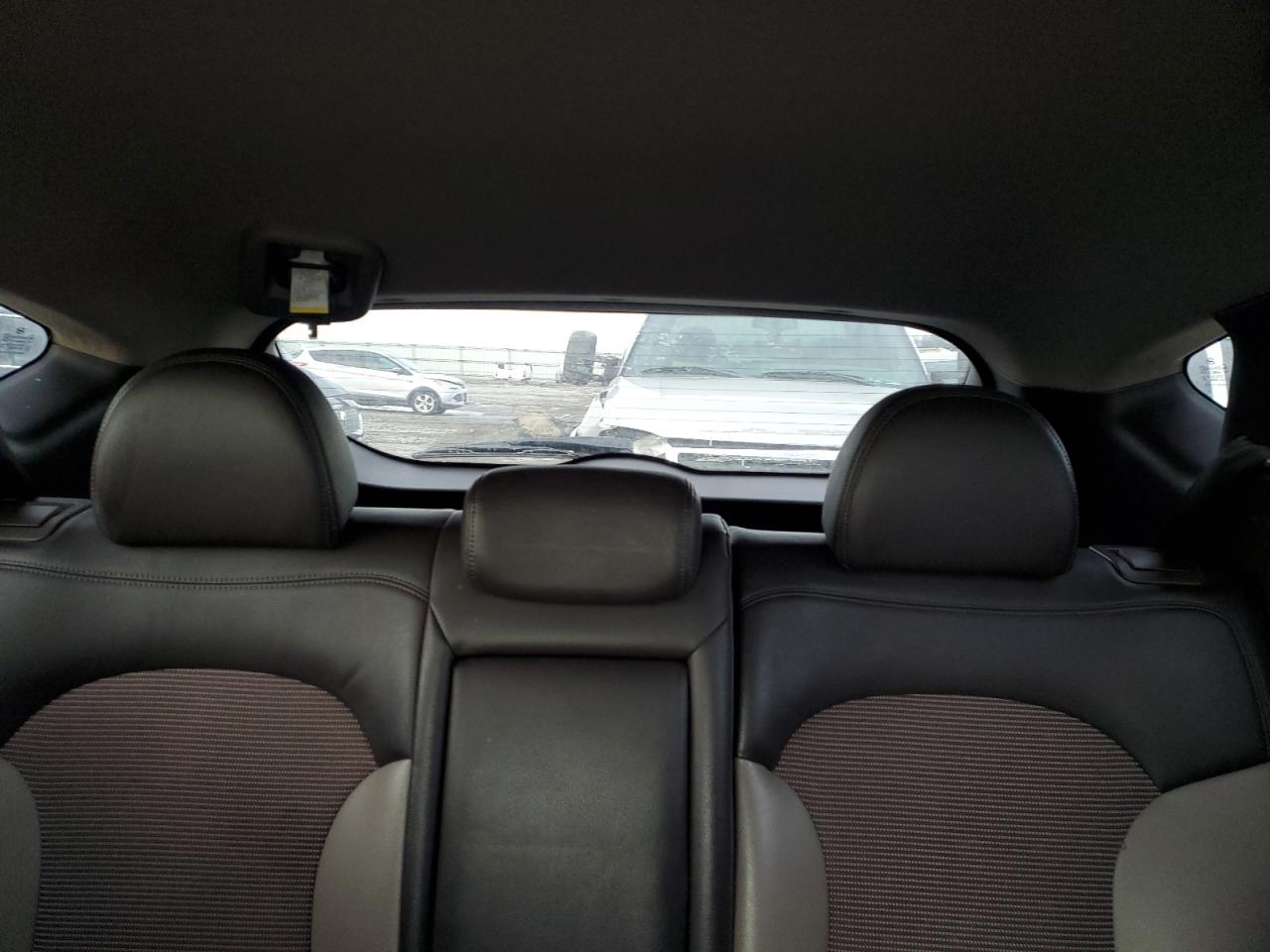 2012 Hyundai Tucson - Image 10