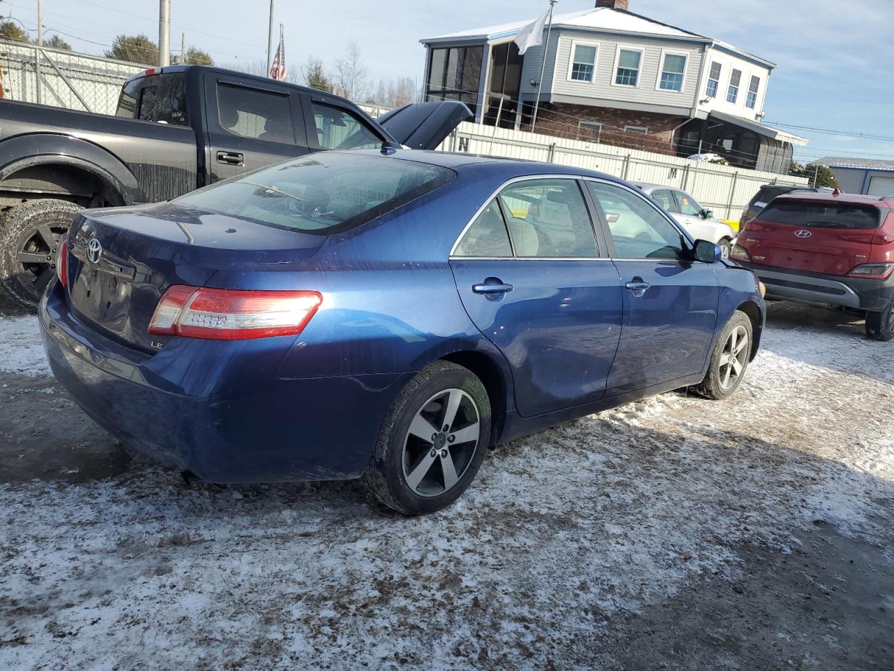 2010 Toyota Camry - Image 3