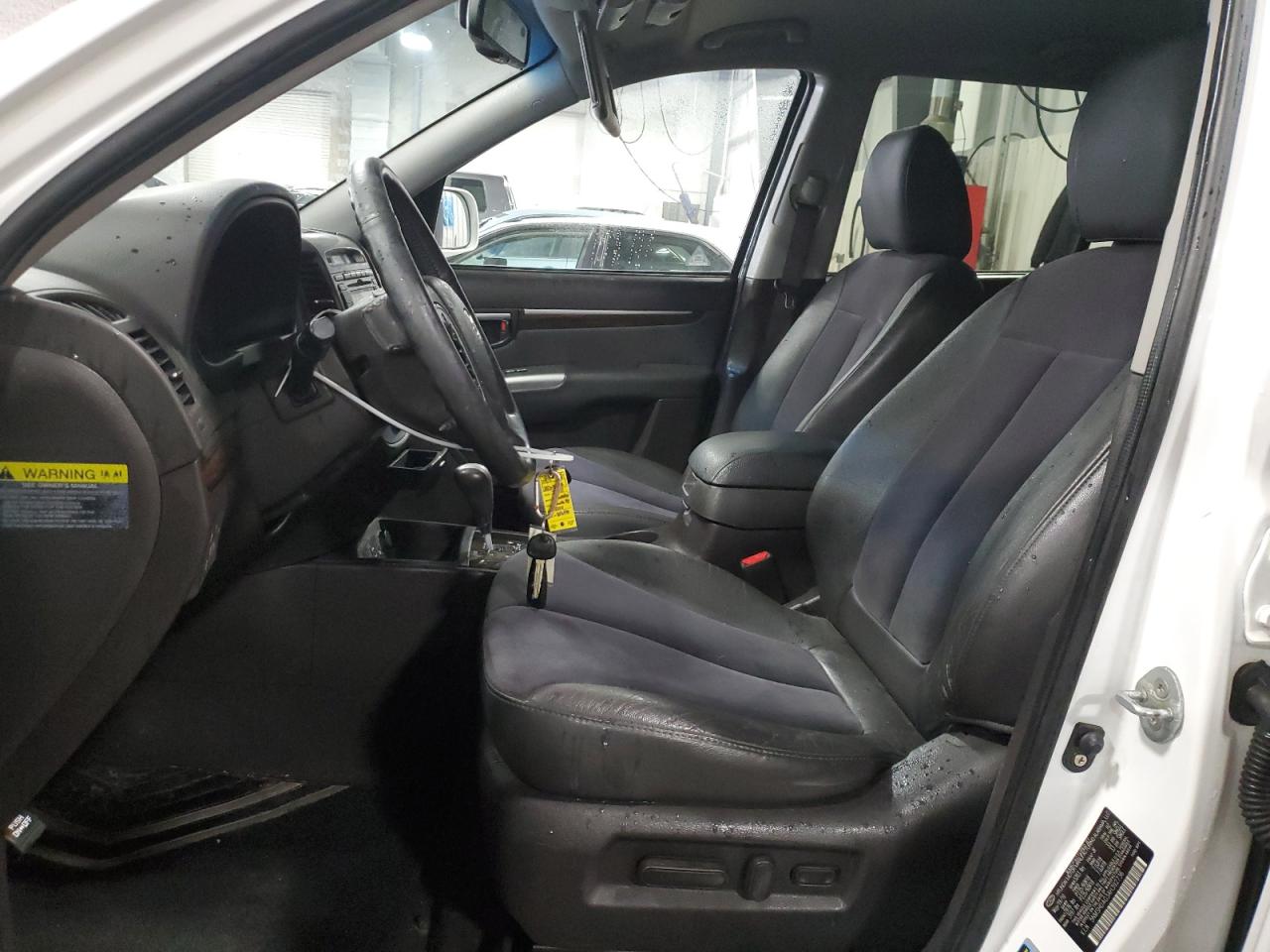 2010 Hyundai Santa Fe - Image 7