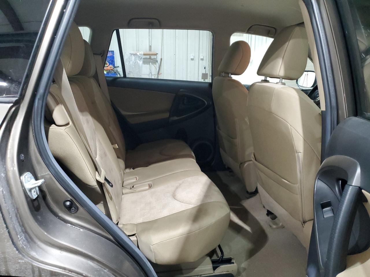 2011 Toyota RAV 4 - Image 11
