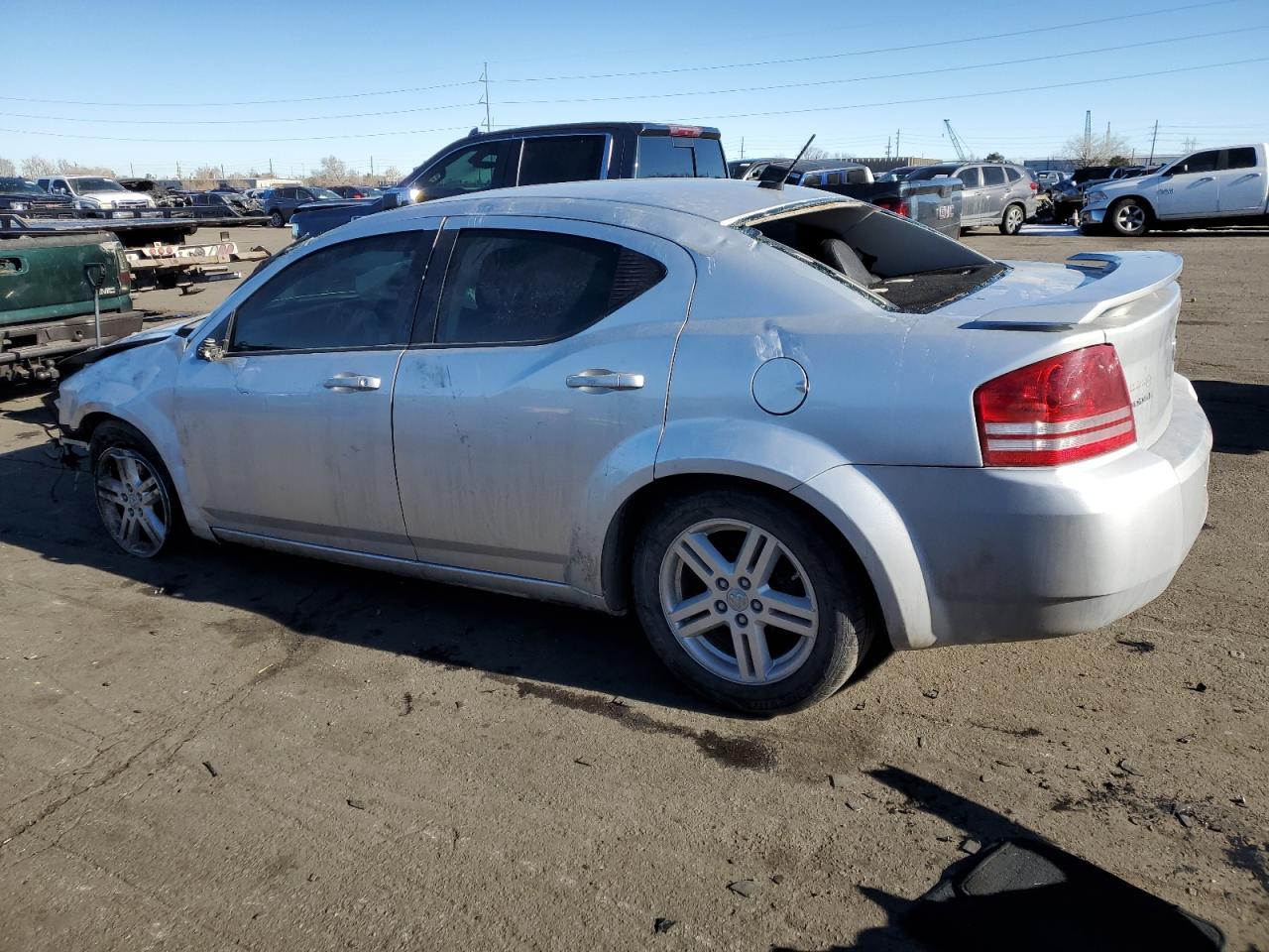 2010 Dodge Avenger - Image 2
