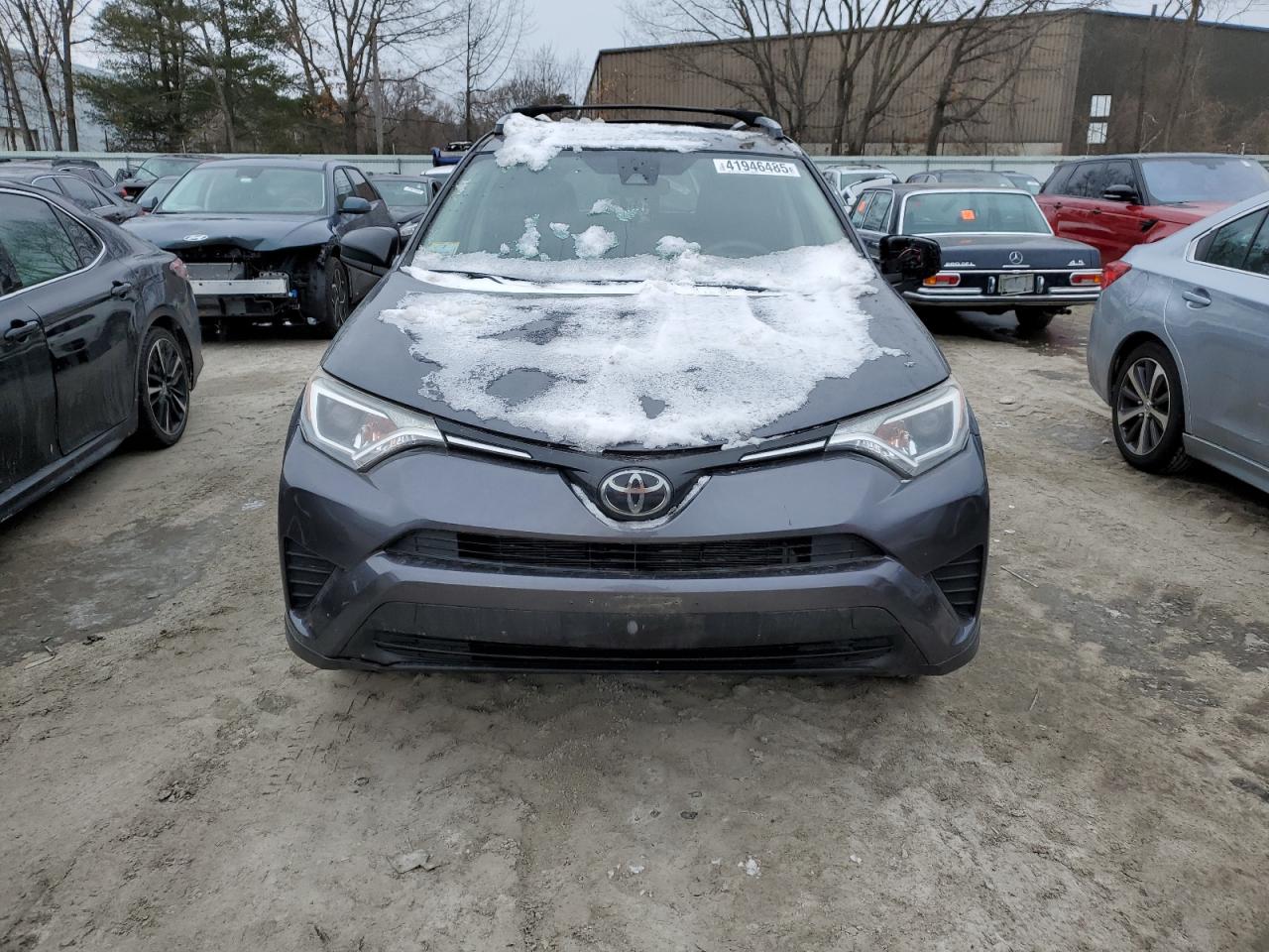 2017 Toyota RAV 4 - Image 5