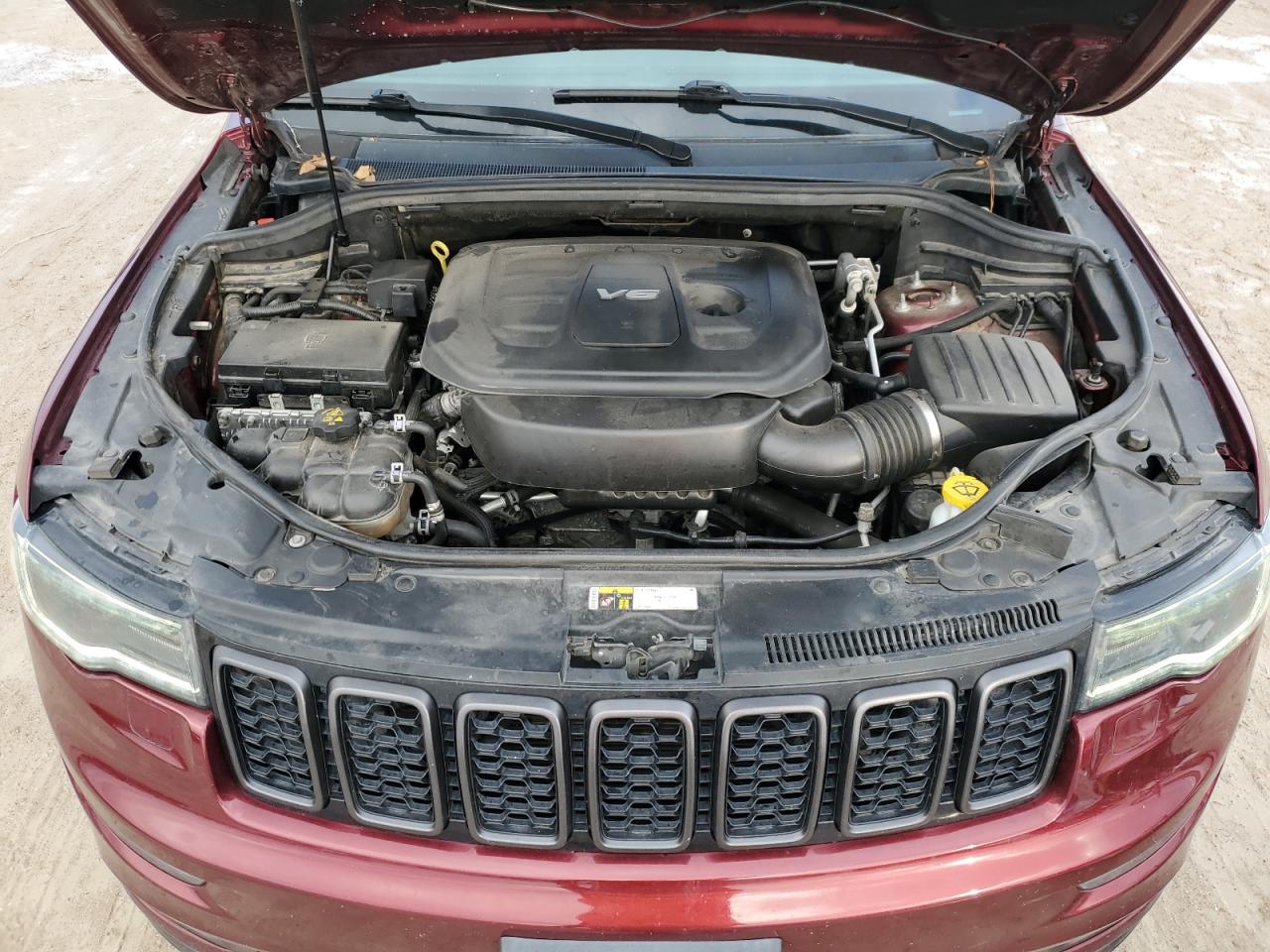 2018 Jeep Grand Cherokee - Image 13