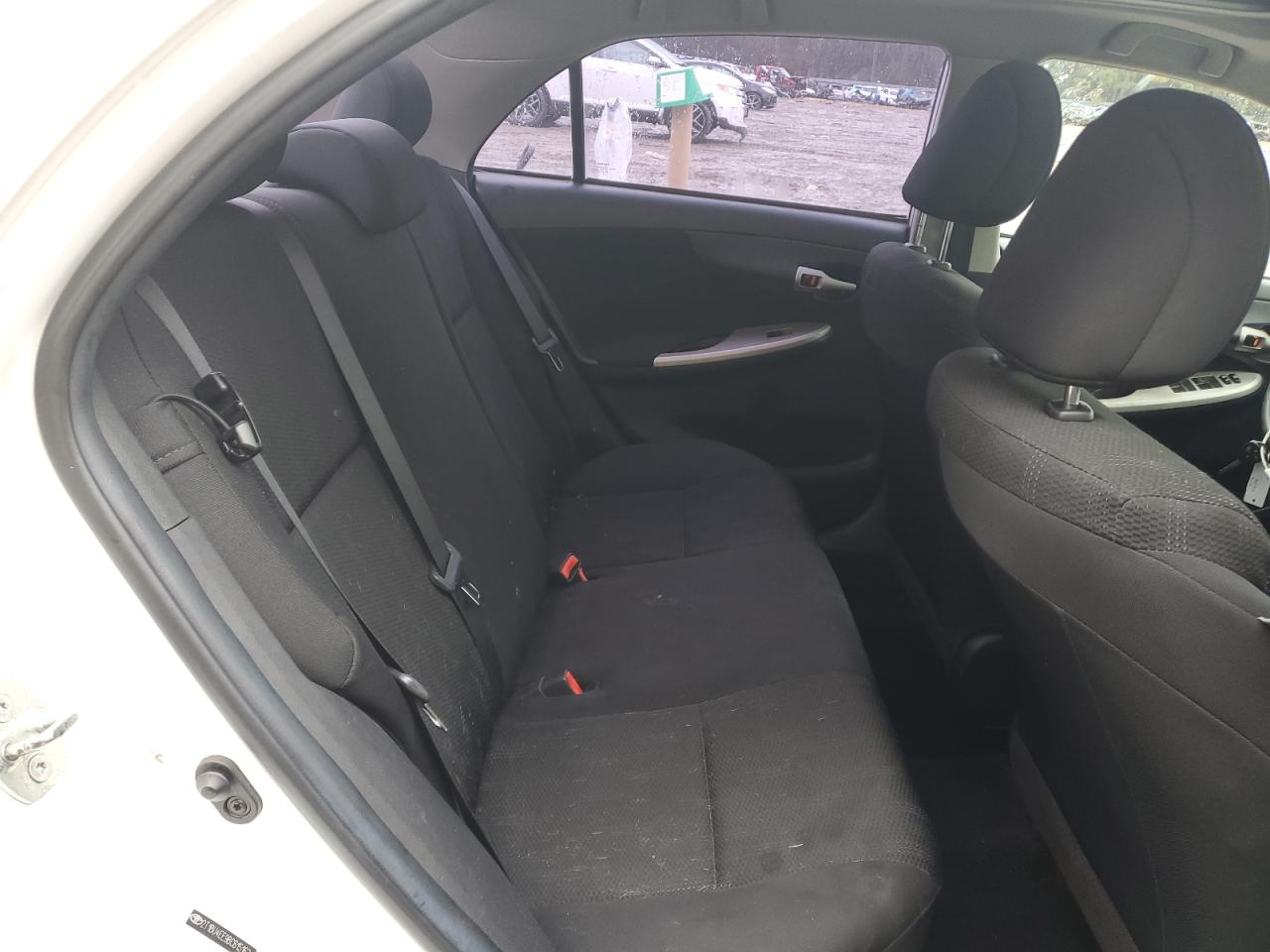 2011 Toyota Corolla - Image 10