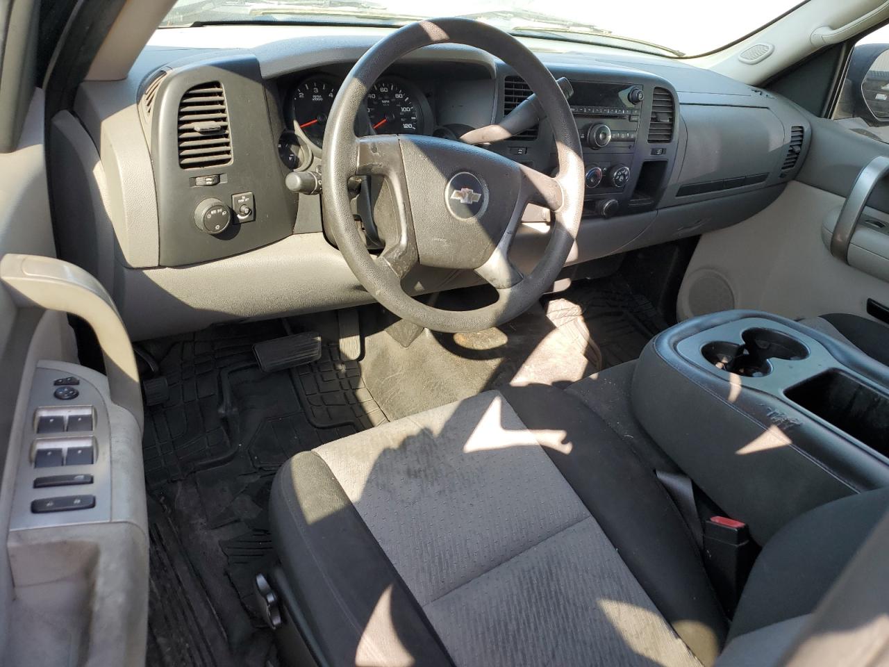 2009 Chevrolet Silverado - Image 8