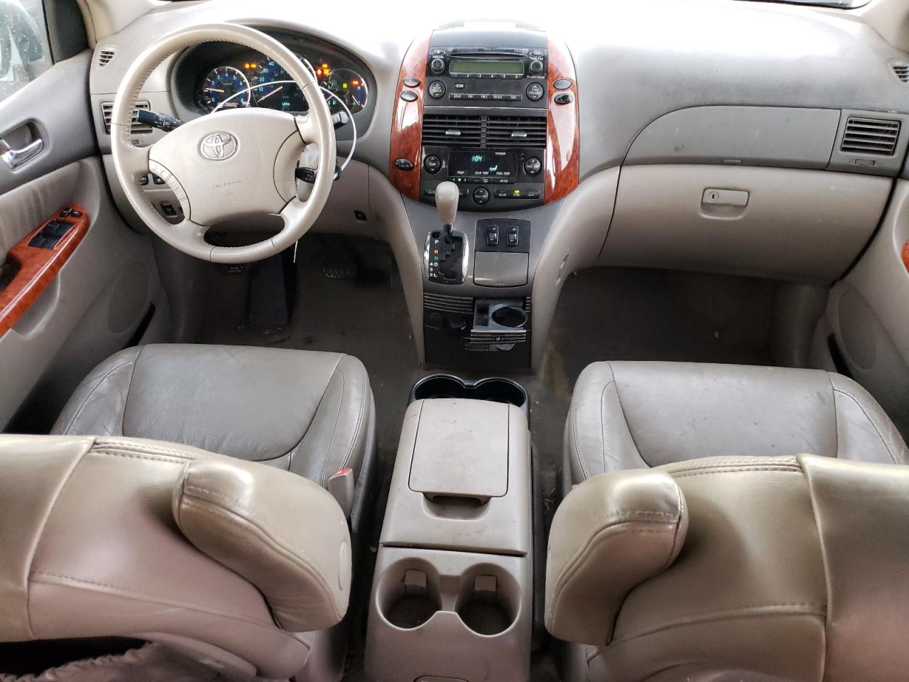 2006 Toyota Sienna - Image 8