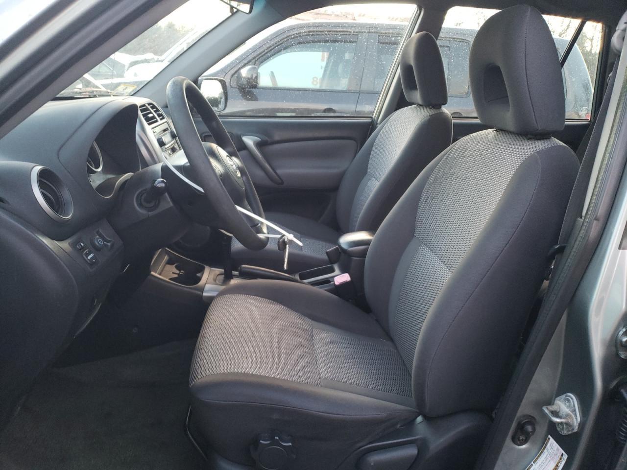 2004 Toyota Rav4 VIN: JTEHD20V240007595 Lot: 43127155