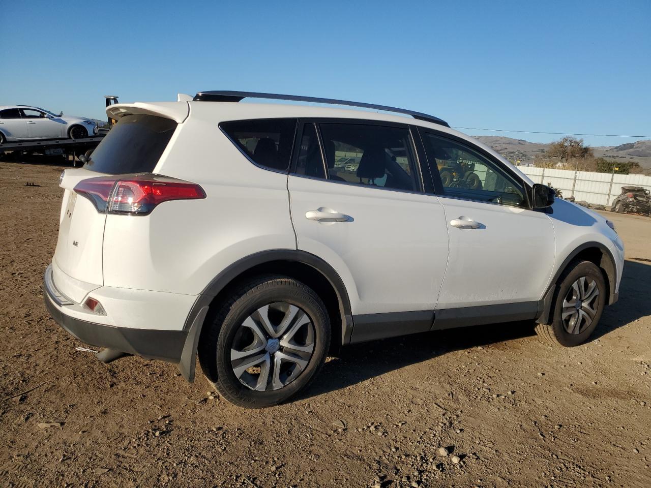 2018 Toyota RAV 4 - Image 3