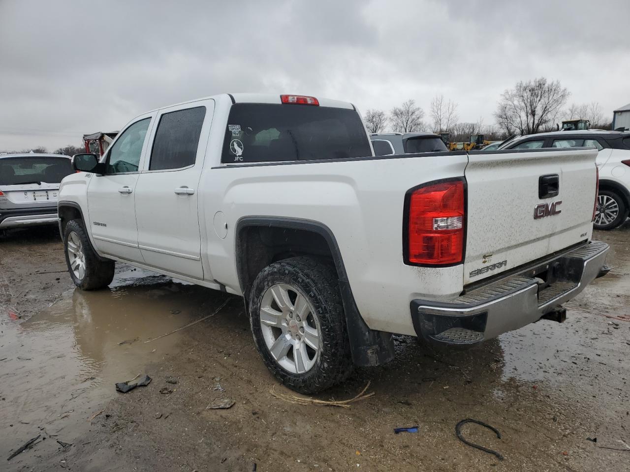 2017 GMC Sierra - Image 2