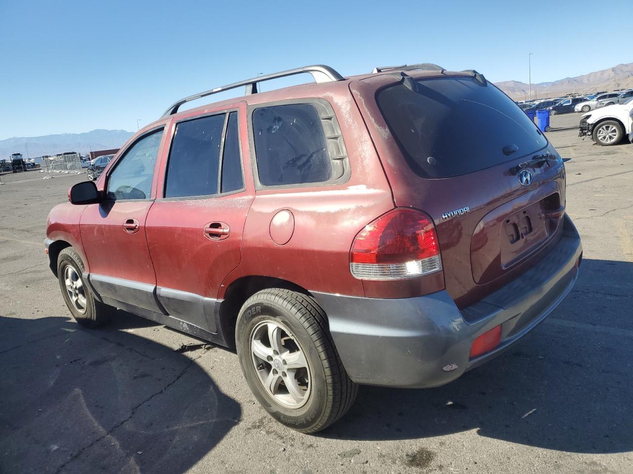 2005 Hyundai Santa Fe - Image 2