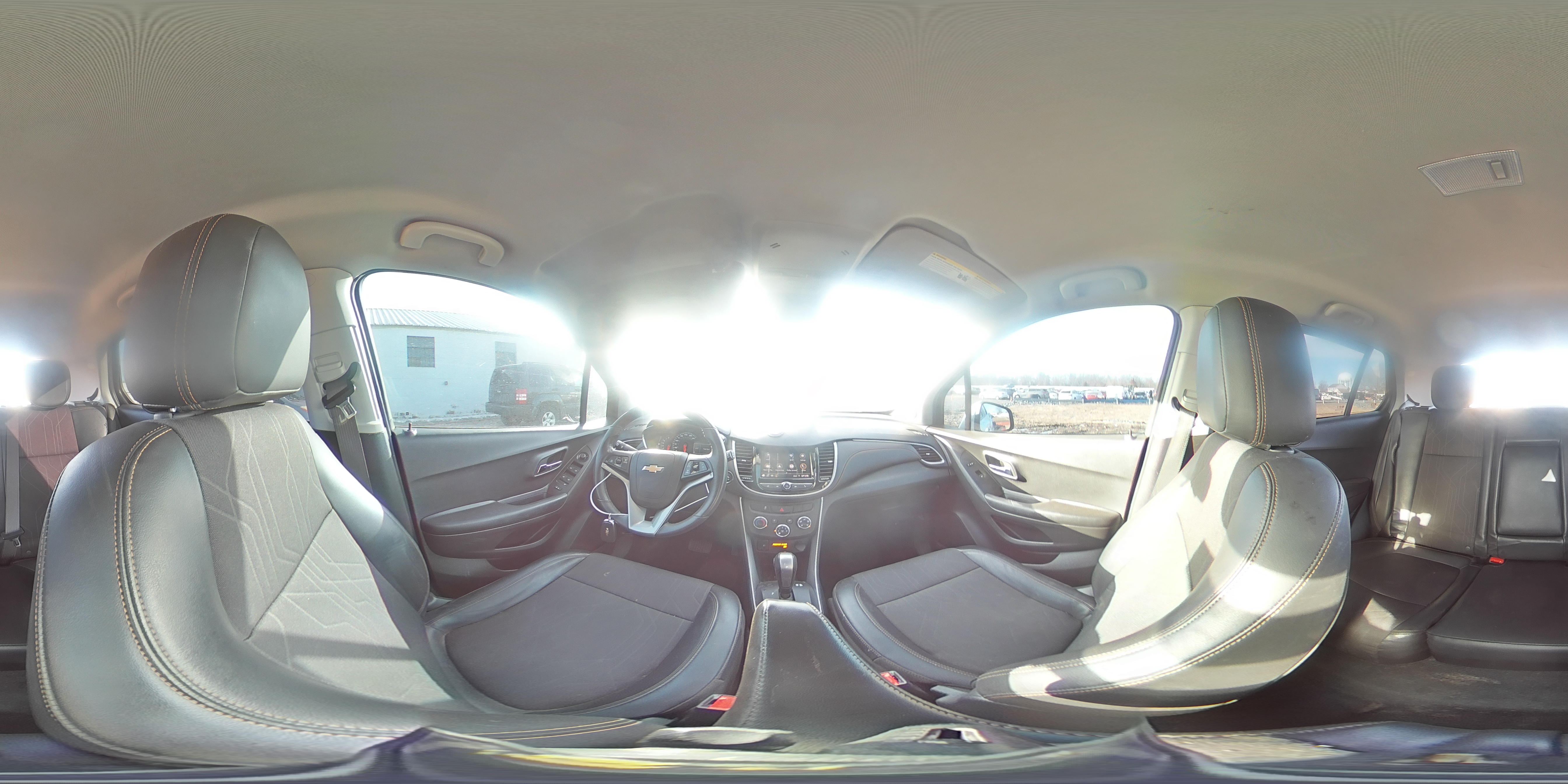2022 Chevrolet Trax - Image 16