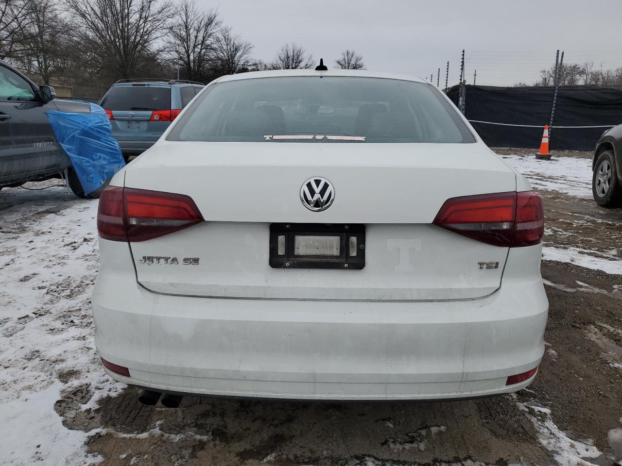 2017 Volkswagen Jetta - Image 6