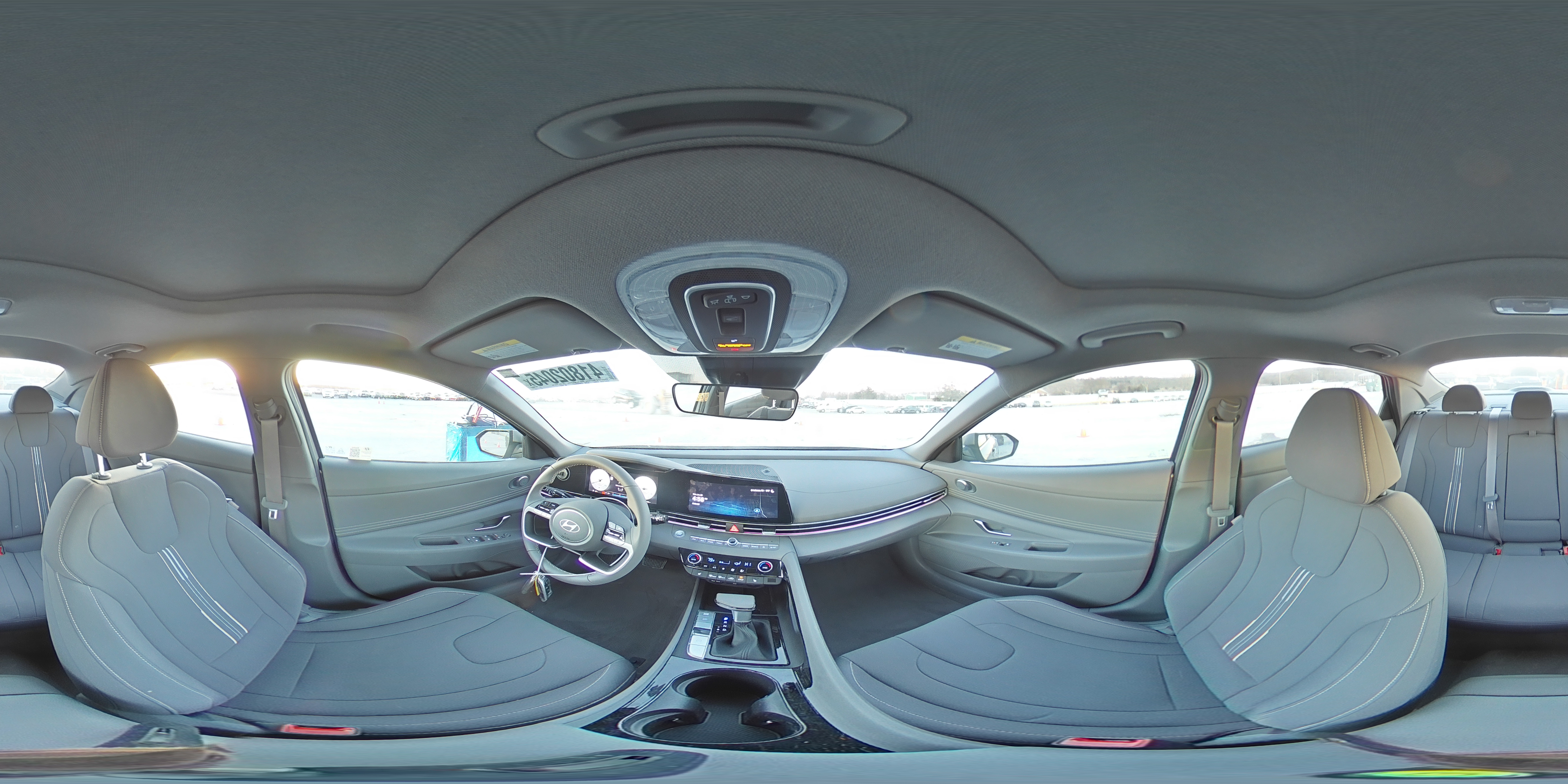 2024 Hyundai Elantra - Image 12