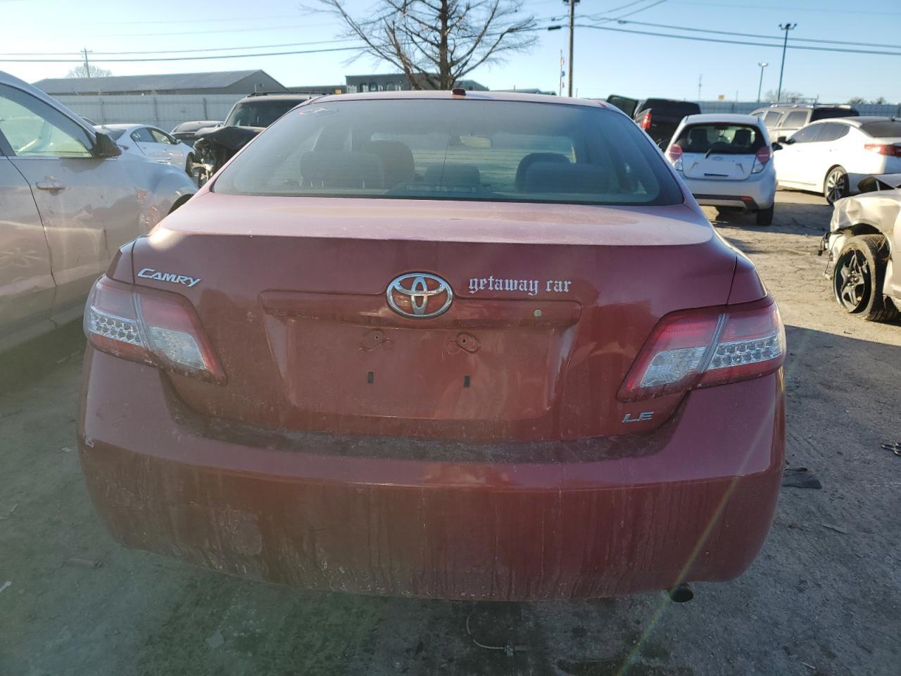 2011 Toyota Camry - Image 6
