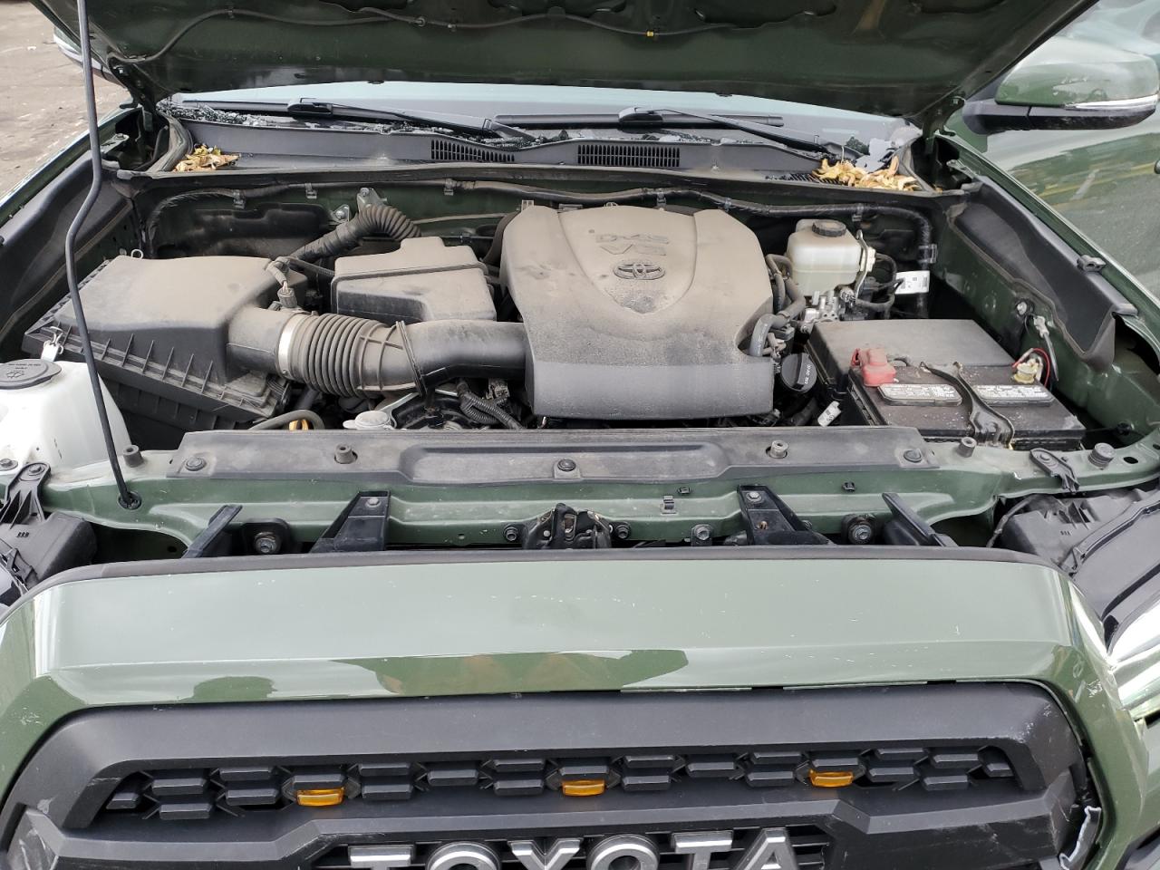 2021 Toyota Tacoma - Image 12