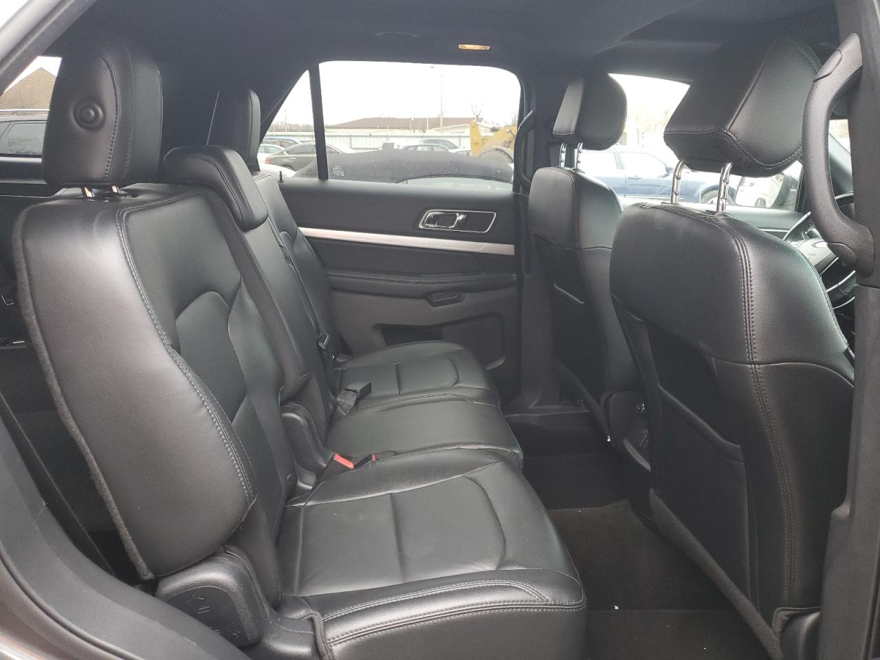 2016 Ford Explorer - Image 11