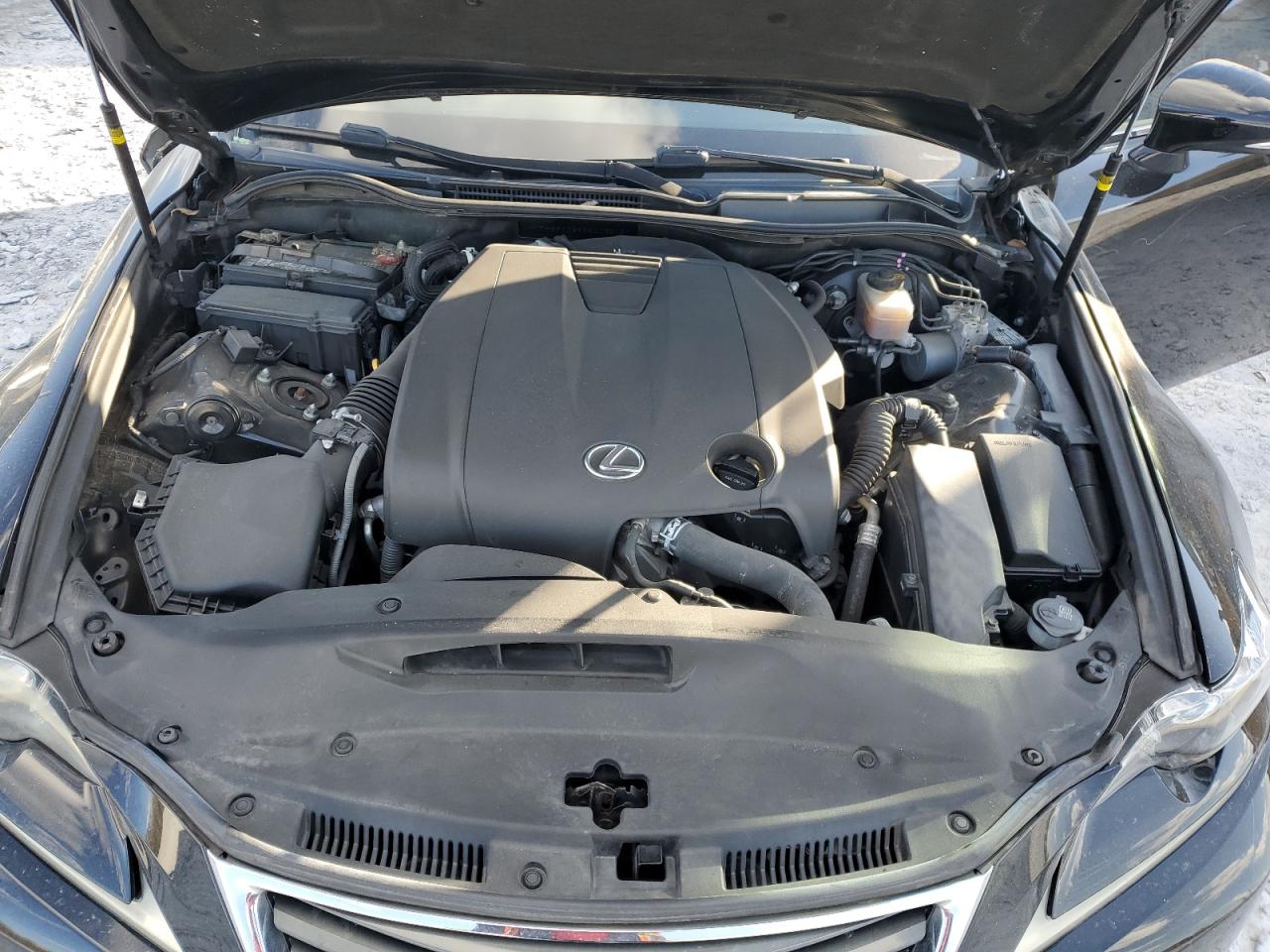 2014 Lexus IS - Image 11