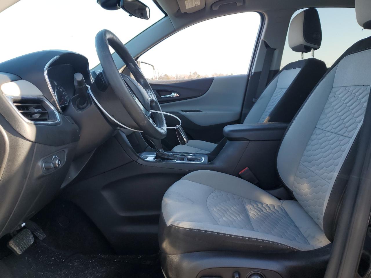 2020 Chevrolet Equinox - Image 7