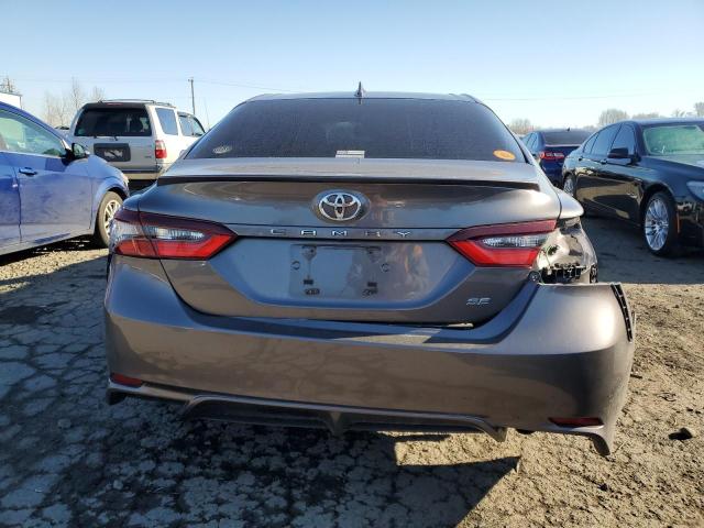 TOYOTA CAMRY 2022 Серый