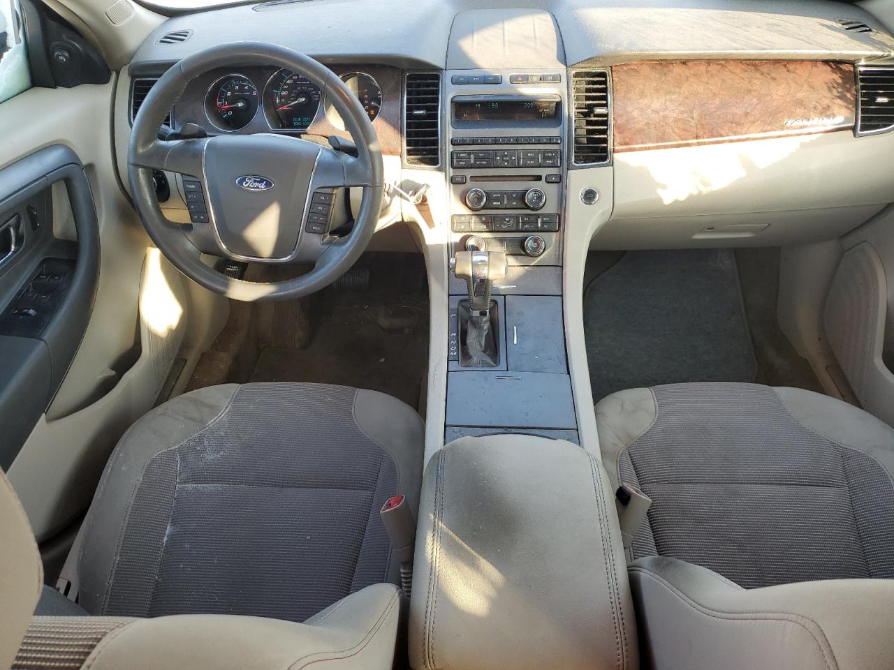 2011 Ford Taurus - Image 8