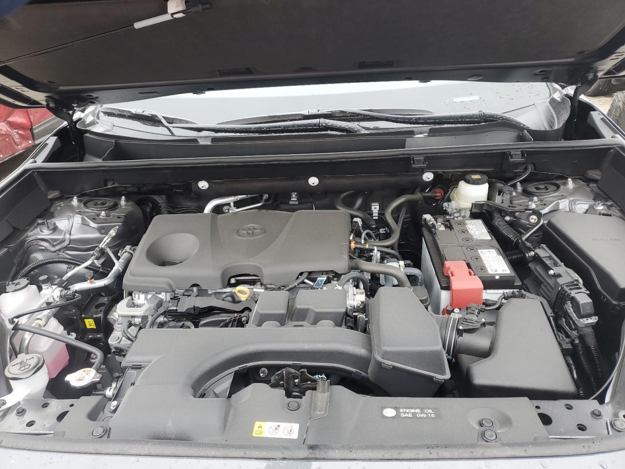 2024 Toyota RAV 4 - Image 12
