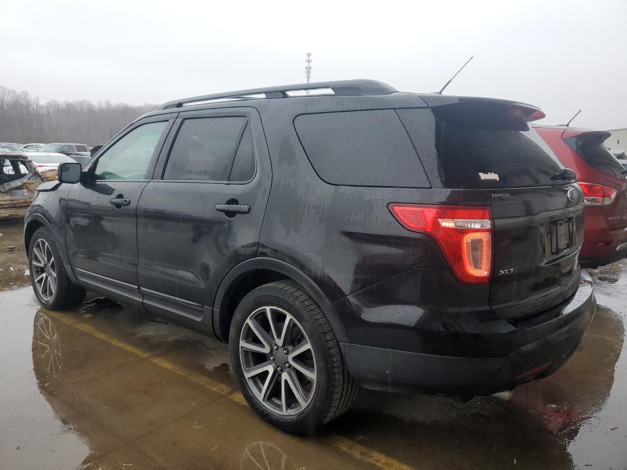 2015 Ford Explorer - Image 2