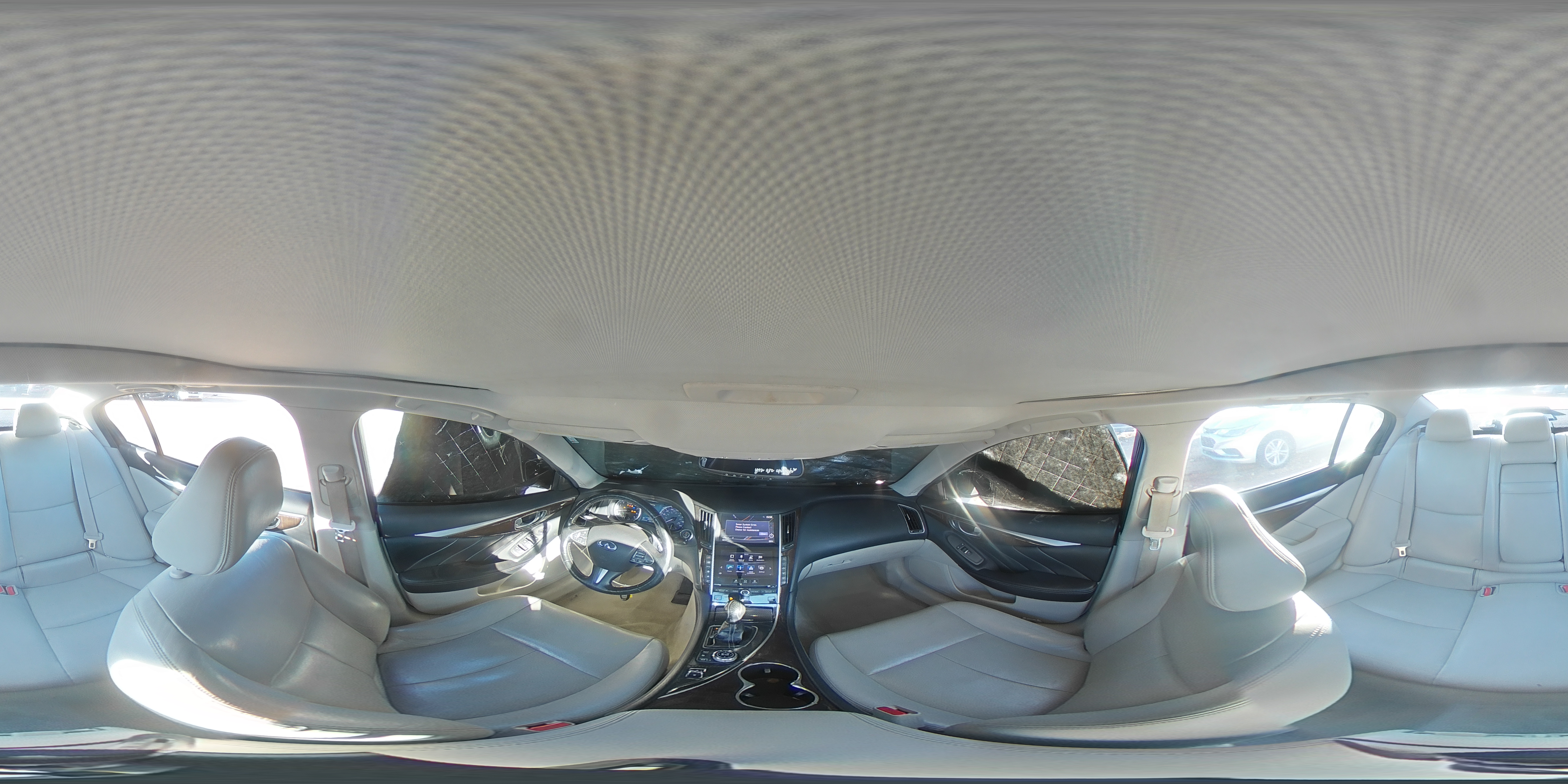 2015 Infiniti Q50 - Image 13