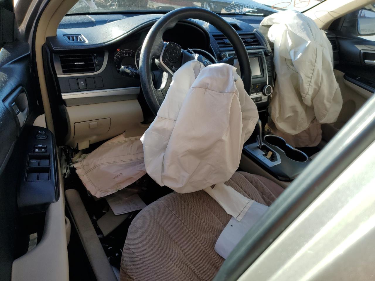 2014 Toyota Camry - Image 8