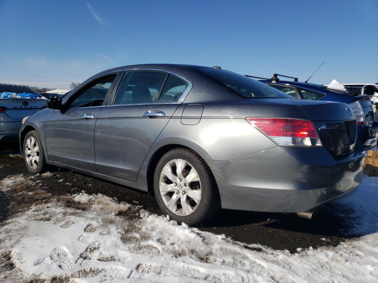 2010 Honda Accord - Image 2