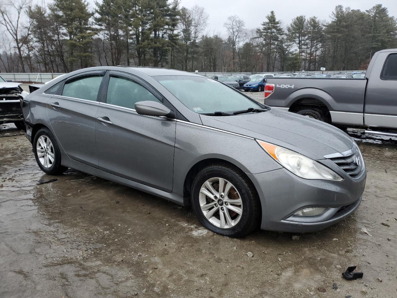 2013 Hyundai Sonata - Image 4