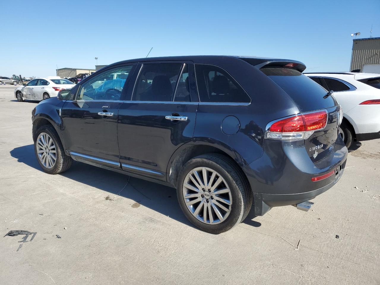 2013 Lincoln MKX - Image 2