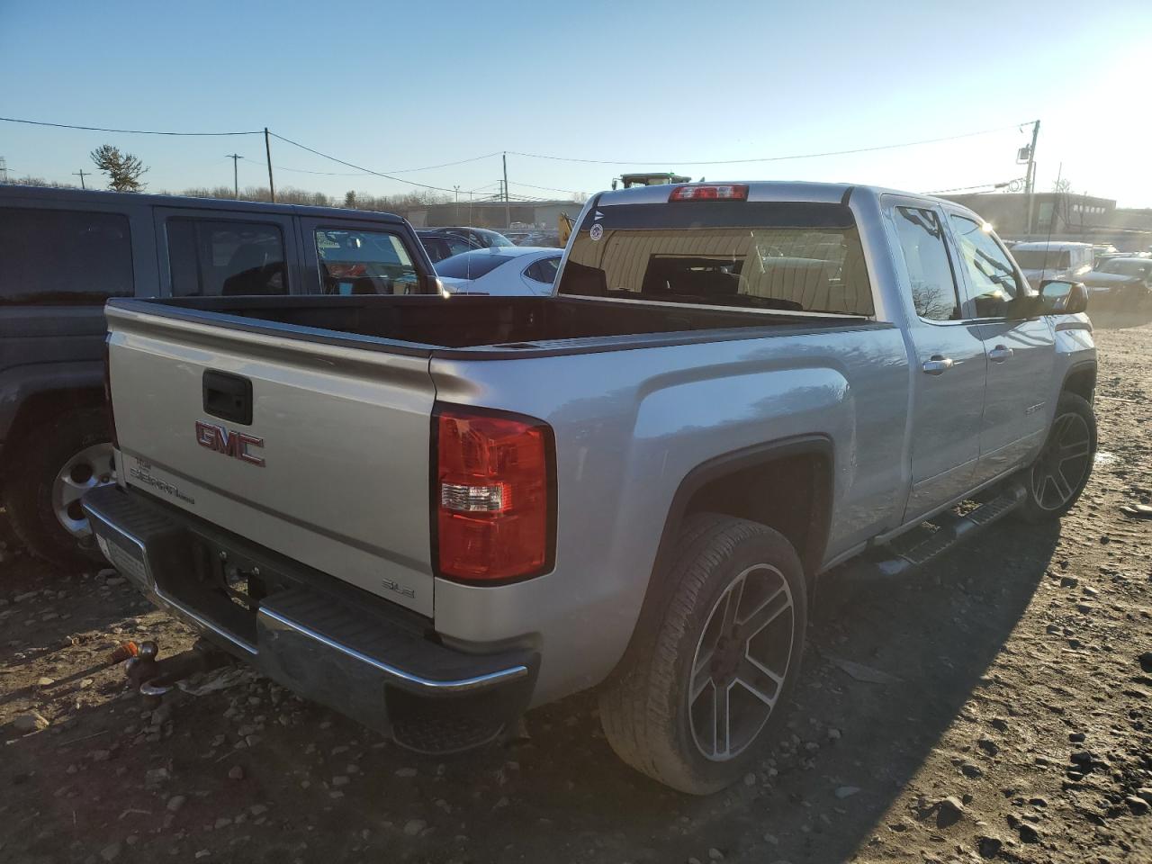 2019 GMC Sierra - Image 3