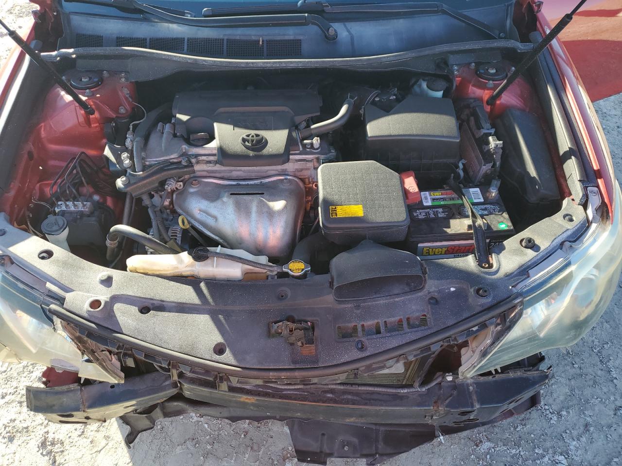 2014 Toyota Camry - Image 13