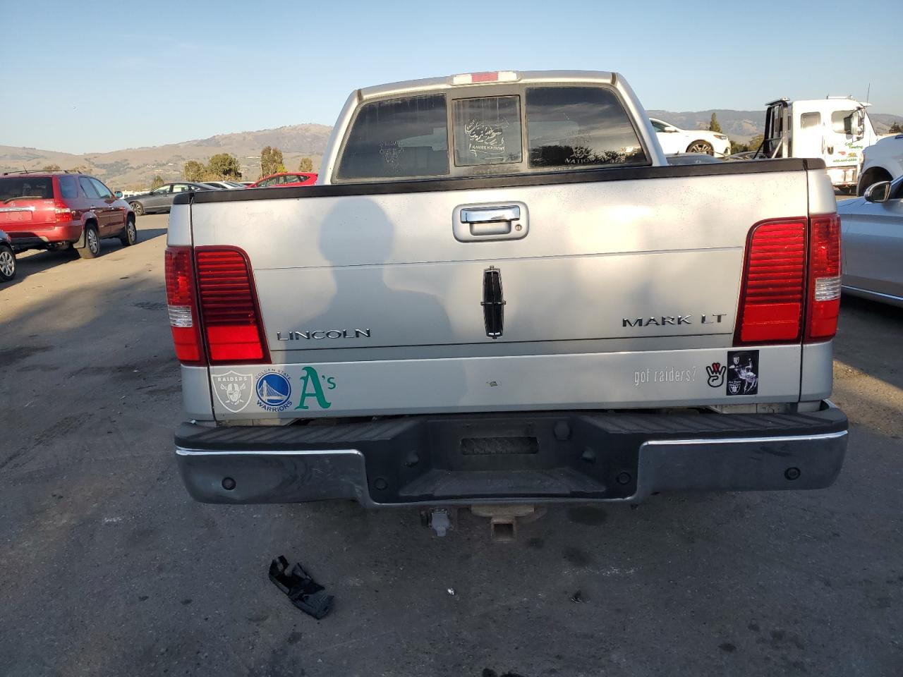 2006 Lincoln Mark LT - Image 6