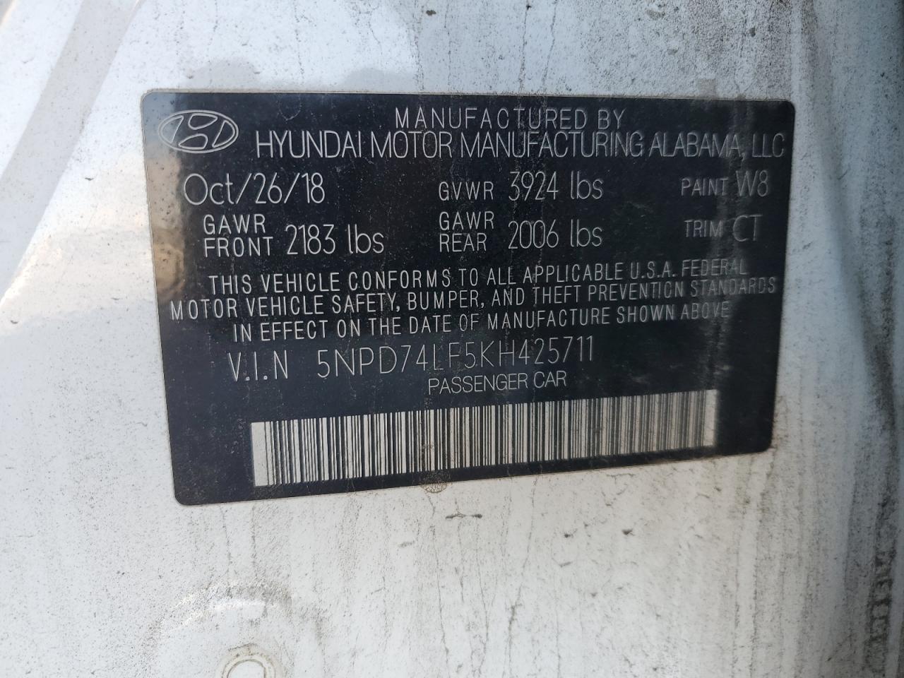 2019 Hyundai Elantra - Image 12