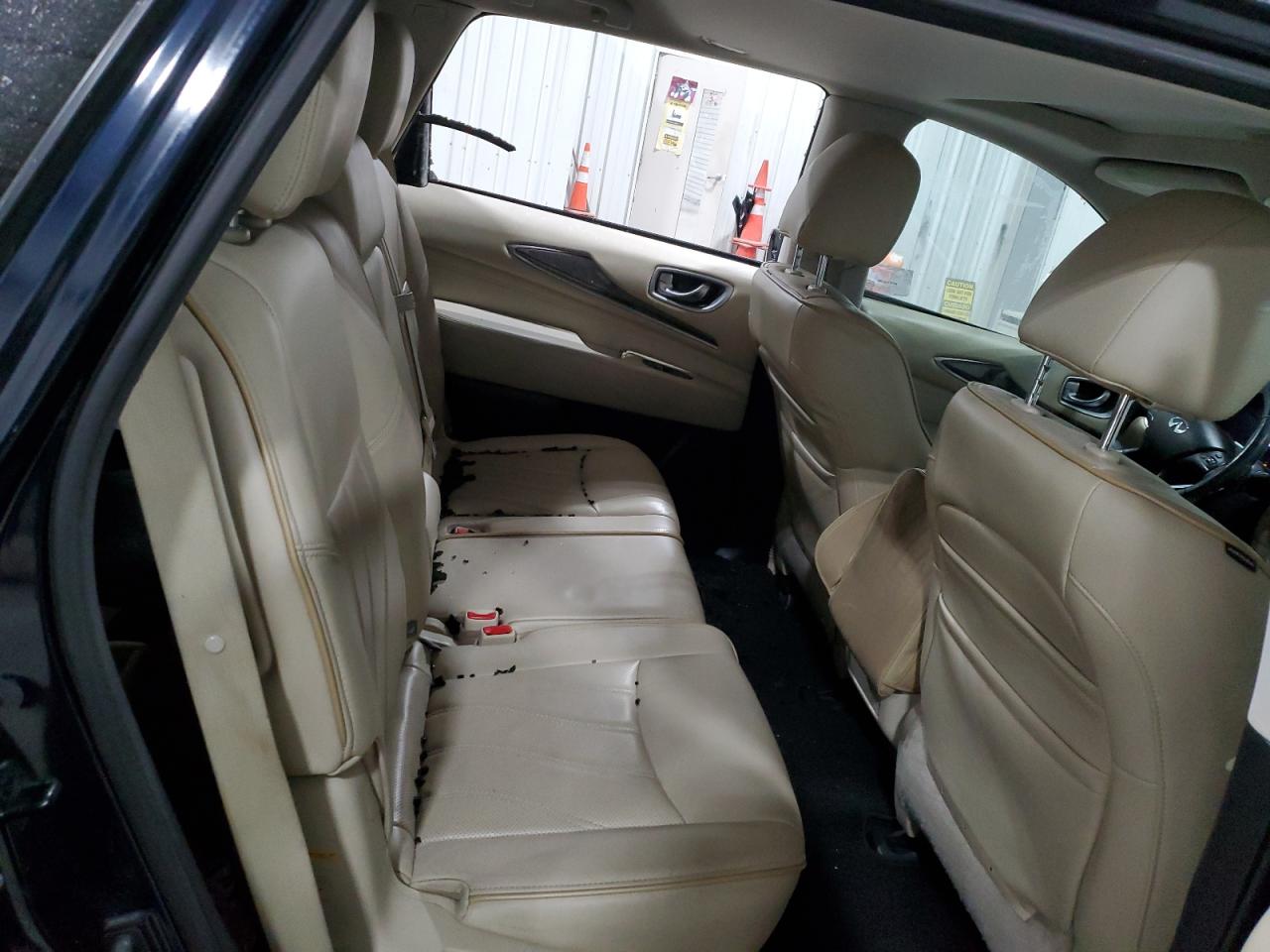2015 Infiniti QX60 - Image 11