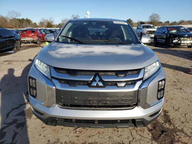  MITSUBISHI OUTLANDER 2021 Srebrny