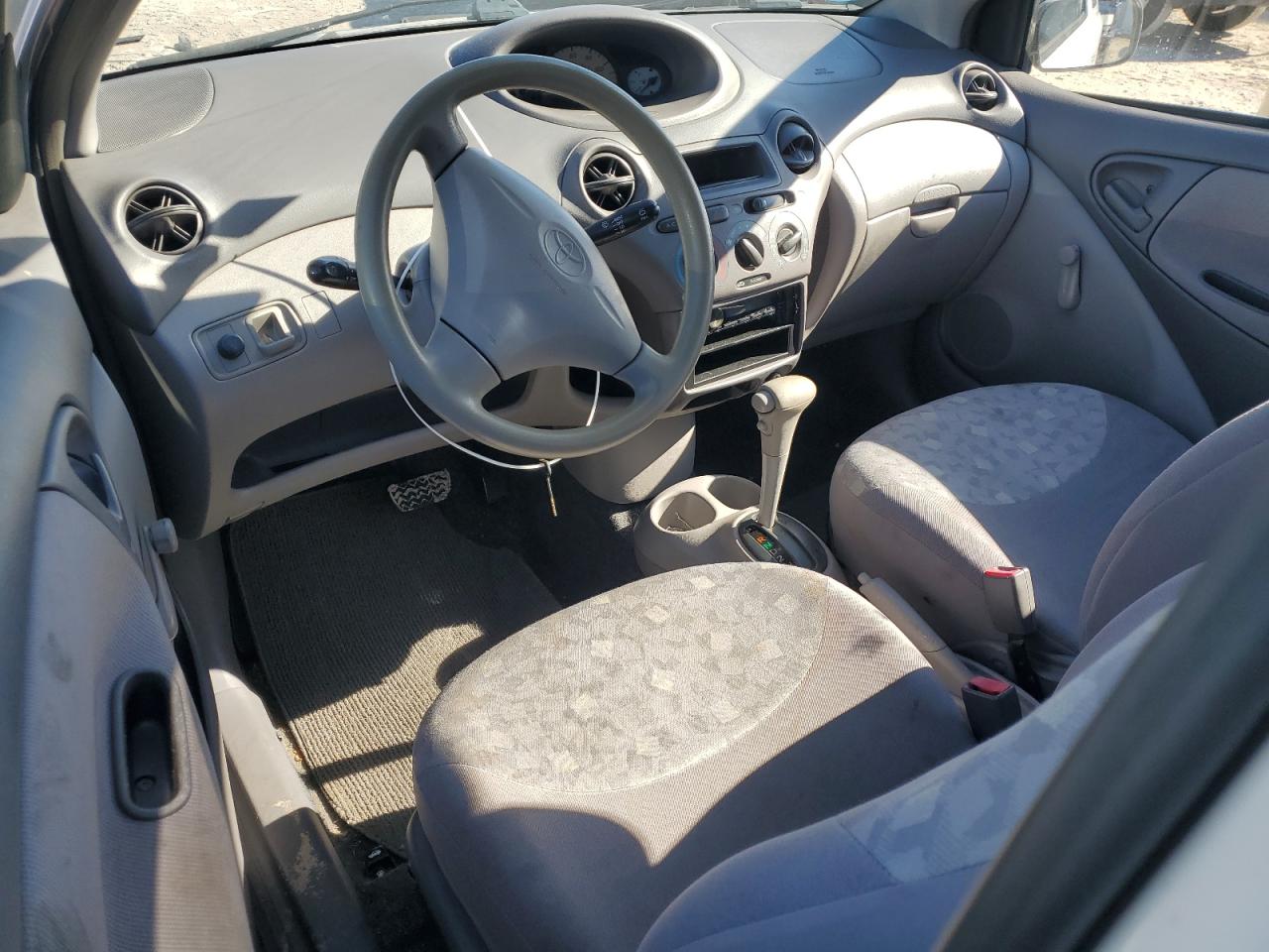 2001 Toyota Echo - Image 8