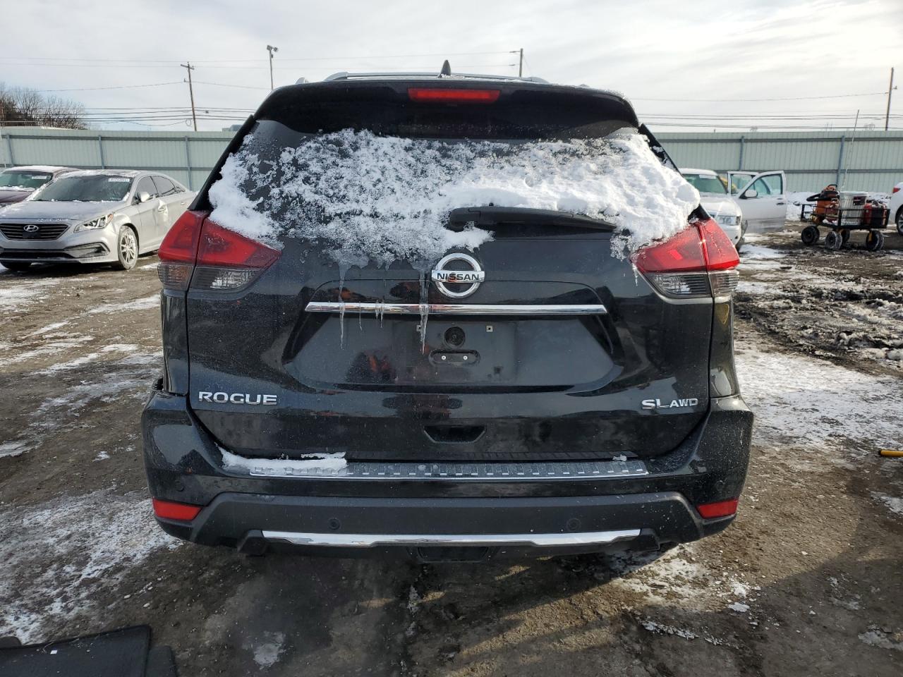 2019 Nissan Rogue - Image 6