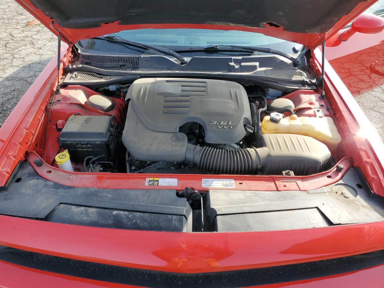 2014 Dodge Challenger - Image 11