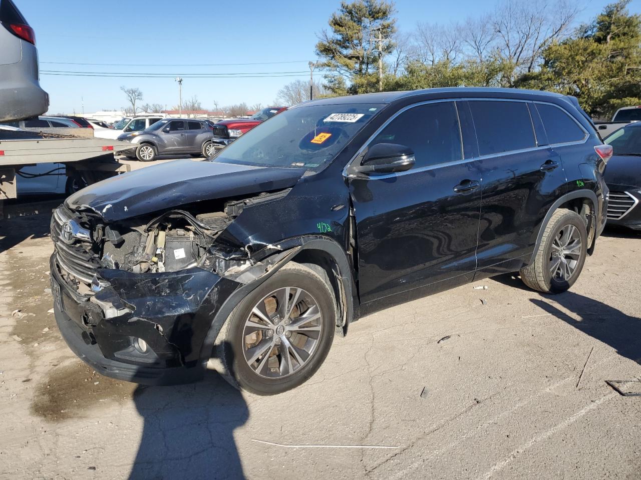 2016 Toyota Highlander - Image 1