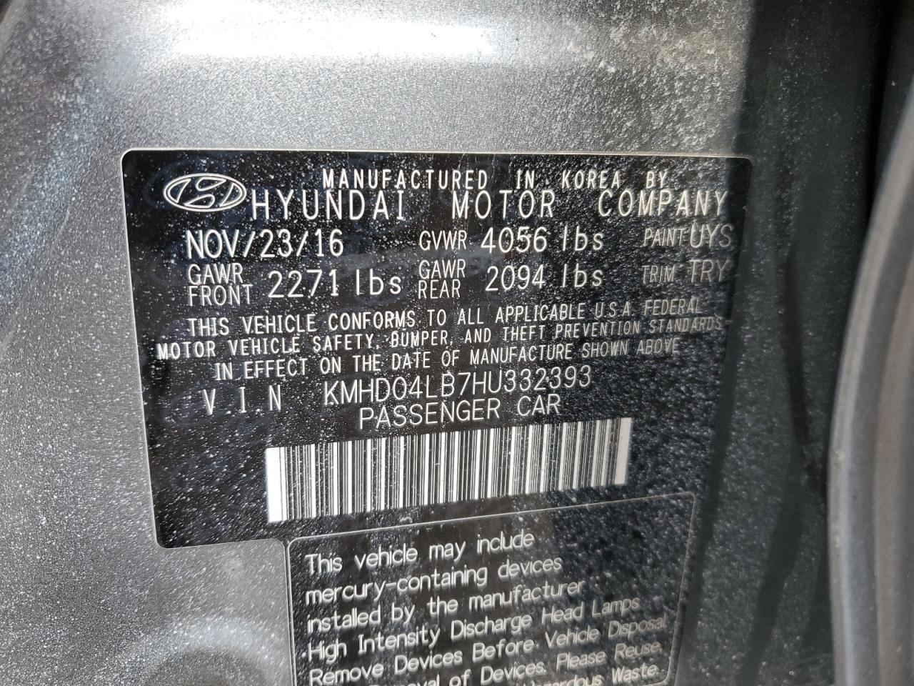 2017 Hyundai Elantra - Image 12