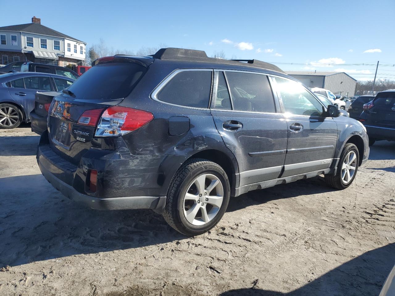 2013 Subaru Outback - Image 3
