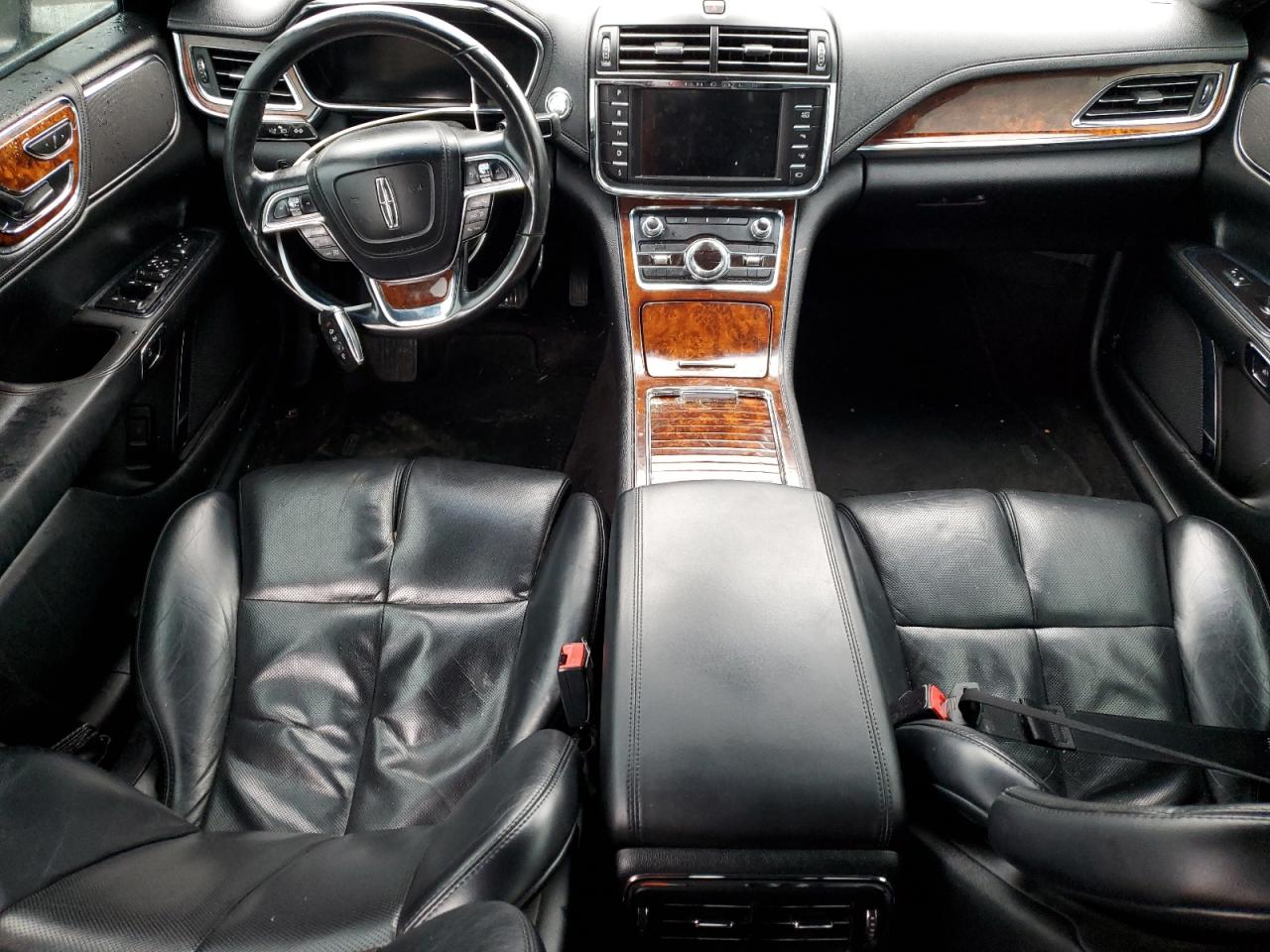 2017 Lincoln Continental - Image 8