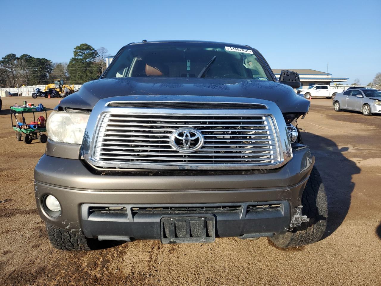 2011 Toyota Tundra - Image 5