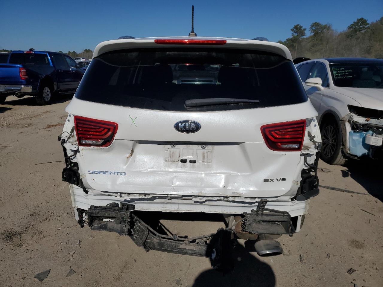 2020 Kia Sorento - Image 6